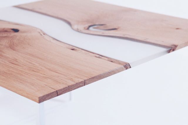 GussHolz - Ihr individueller Esstisch / Couchtisch / Beistelltisch / Tisch aus MünchenCouchtisch #Epoxidharztisch# #Rivertable# #Tisch# #München#