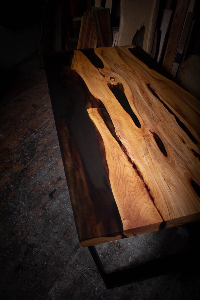 GussHolz - Ihr individueller Esstisch / Couchtisch / Beistelltisch / Tisch aus MünchenEsstisch #Epoxidharztisch# #Rivertable# #Tisch# #München#