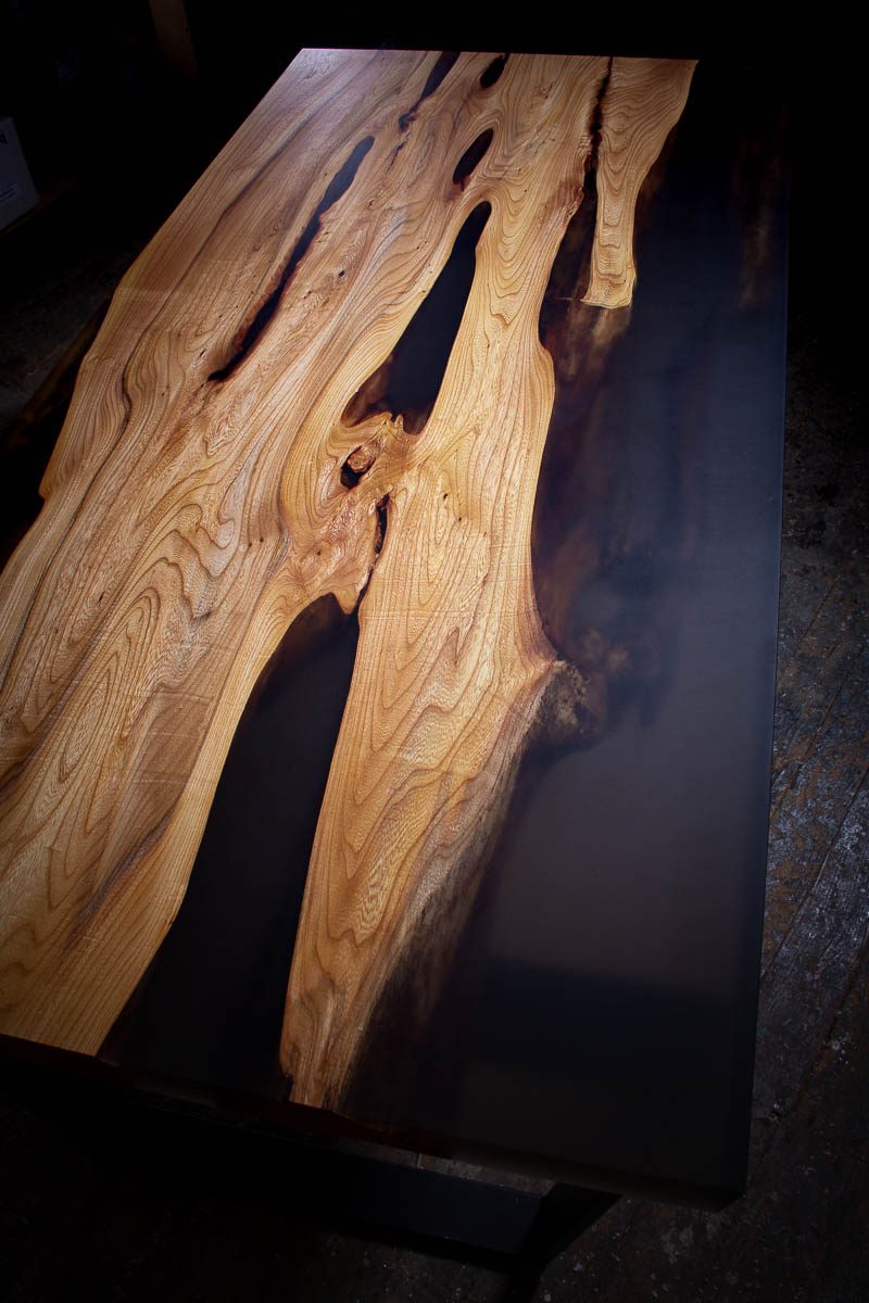 GussHolz - Ihr individueller Esstisch / Couchtisch / Beistelltisch / Tisch aus MünchenEsstisch #Epoxidharztisch# #Rivertable# #Tisch# #München#