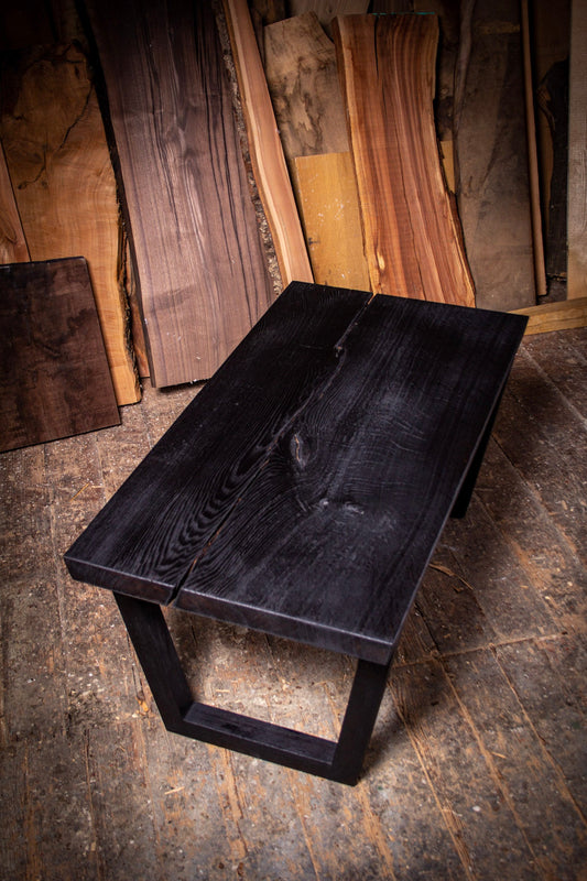 GussHolz - Ihr individueller Esstisch / Couchtisch / Beistelltisch / Tisch aus MünchenCouchtisch #Epoxidharztisch# #Rivertable# #Tisch# #München#