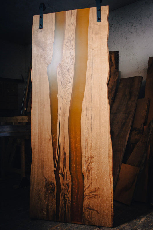 GussHolz - Ihr individueller Esstisch / Couchtisch / Beistelltisch / Tisch aus MünchenSchiebetür #Epoxidharztisch# #Rivertable# #Tisch# #München#