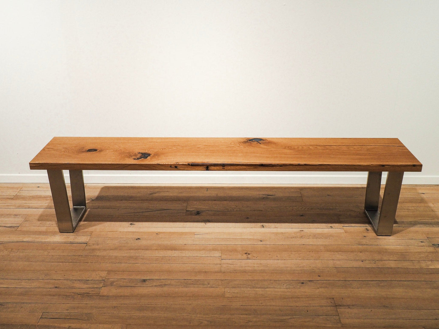 GussHolz - Ihr individueller Esstisch / Couchtisch / Beistelltisch / Tisch aus MünchenBank #Epoxidharztisch# #Rivertable# #Tisch# #München#