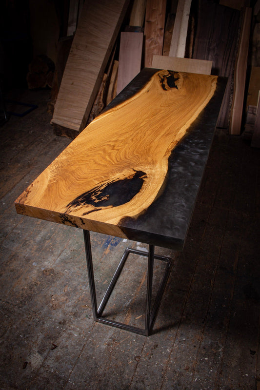 GussHolz - Ihr individueller Esstisch / Couchtisch / Beistelltisch / Tisch aus MünchenKüchentresen #Epoxidharztisch# #Rivertable# #Tisch# #München#