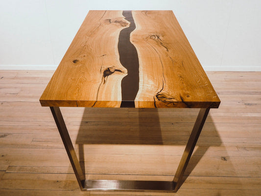 GussHolz - Ihr individueller Esstisch / Couchtisch / Beistelltisch / Tisch aus MünchenEsstisch #Epoxidharztisch# #Rivertable# #Tisch# #München#