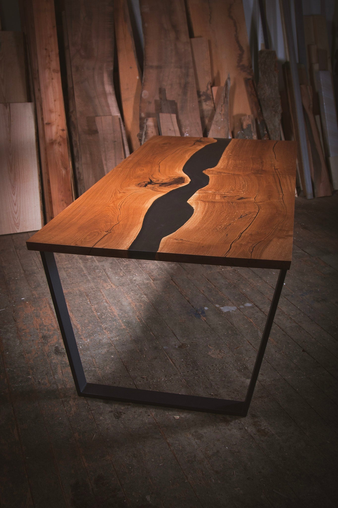 GussHolz - Ihr individueller Esstisch / Couchtisch / Beistelltisch / Tisch aus MünchenEsstisch #Epoxidharztisch# #Rivertable# #Tisch# #München#