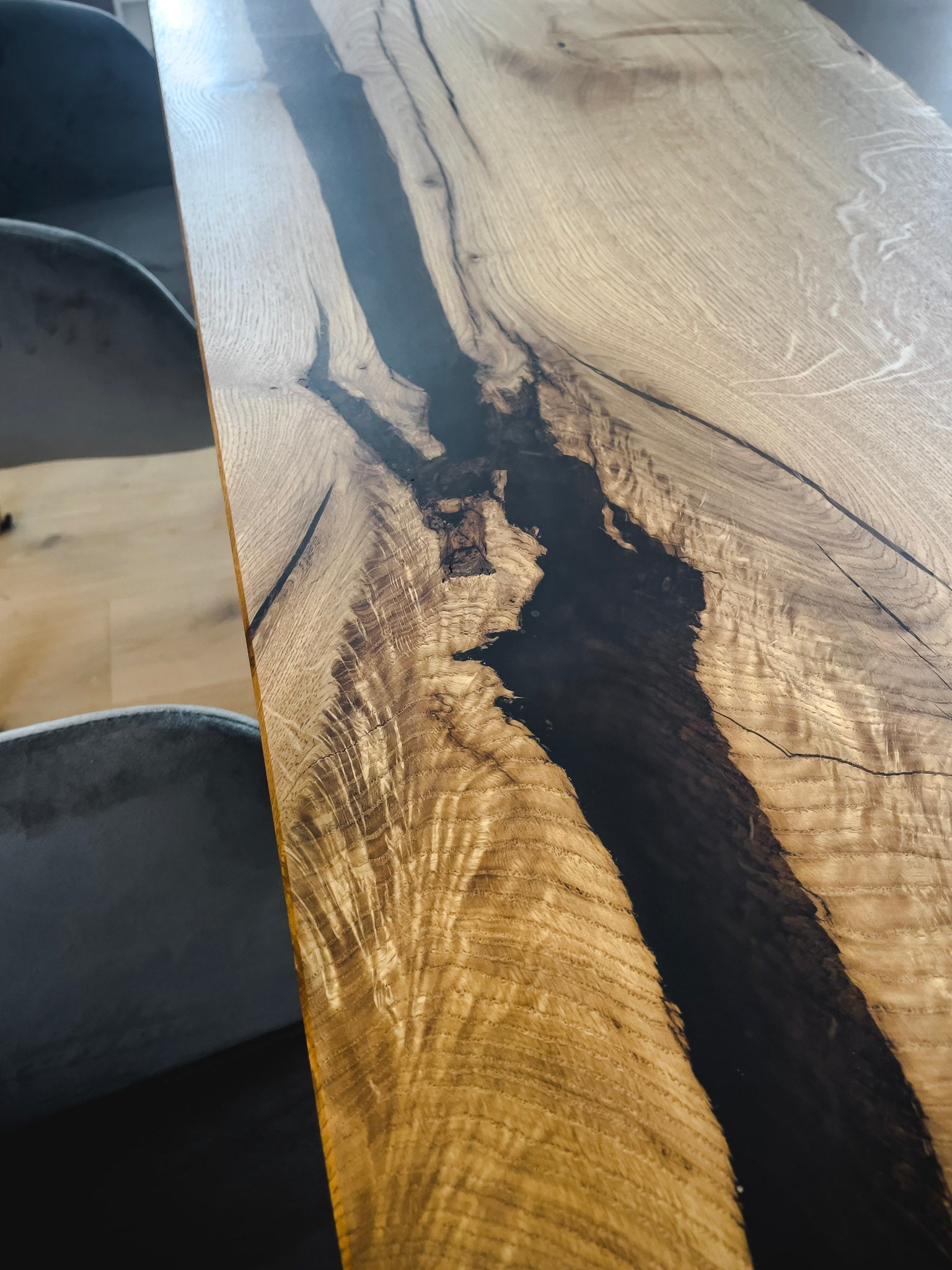 GussHolz - Massivholztische / Rivertable / Epoxidharztische in der Nähe von München kaufenEsstisch #Epoxidharztisch# #Rivertable# #Massivholztisch# #München#