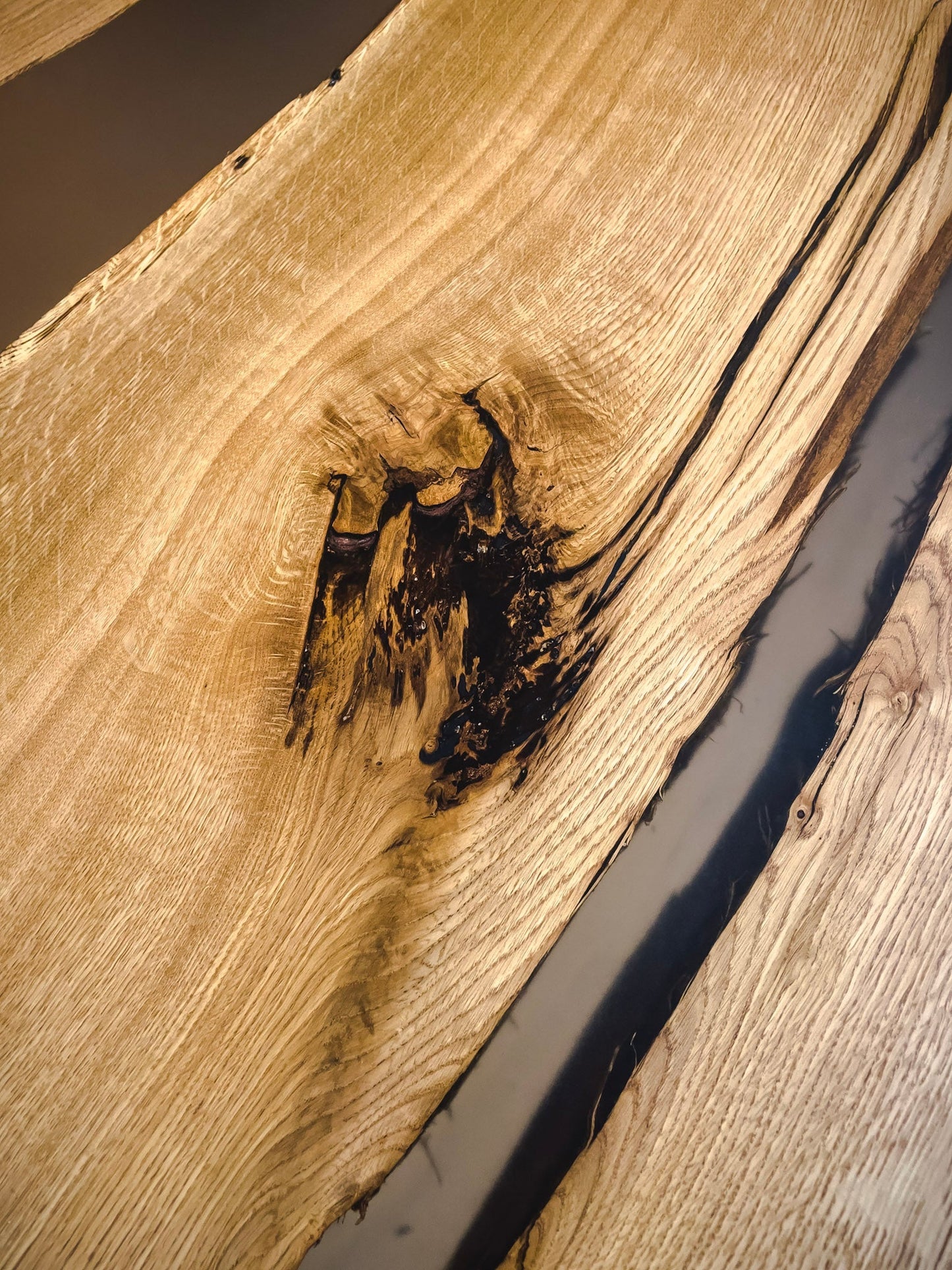 GussHolz - Massivholztische / Rivertable / Epoxidharztische in der Nähe von München kaufenEsstisch #Epoxidharztisch# #Rivertable# #Massivholztisch# #München#