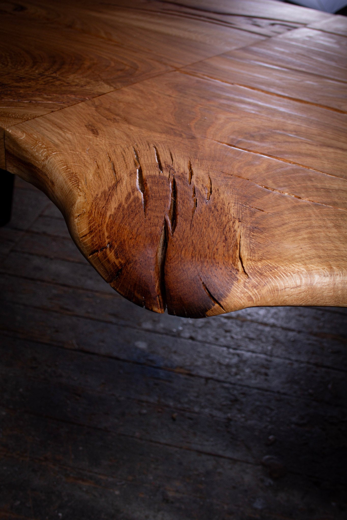 GussHolz - Ihr individueller Esstisch / Couchtisch / Beistelltisch / Tisch aus MünchenKonferenztisch #Epoxidharztisch# #Rivertable# #Tisch# #München#